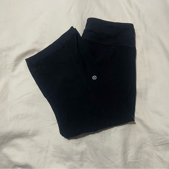 Lululemon Reversible Groove Crop Size 6 - Picture 2 of 4
